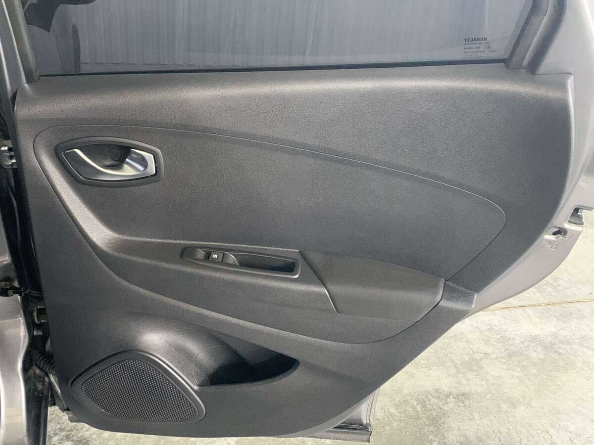 Б/У Рено Каптюр 2022 года. Фото: #18