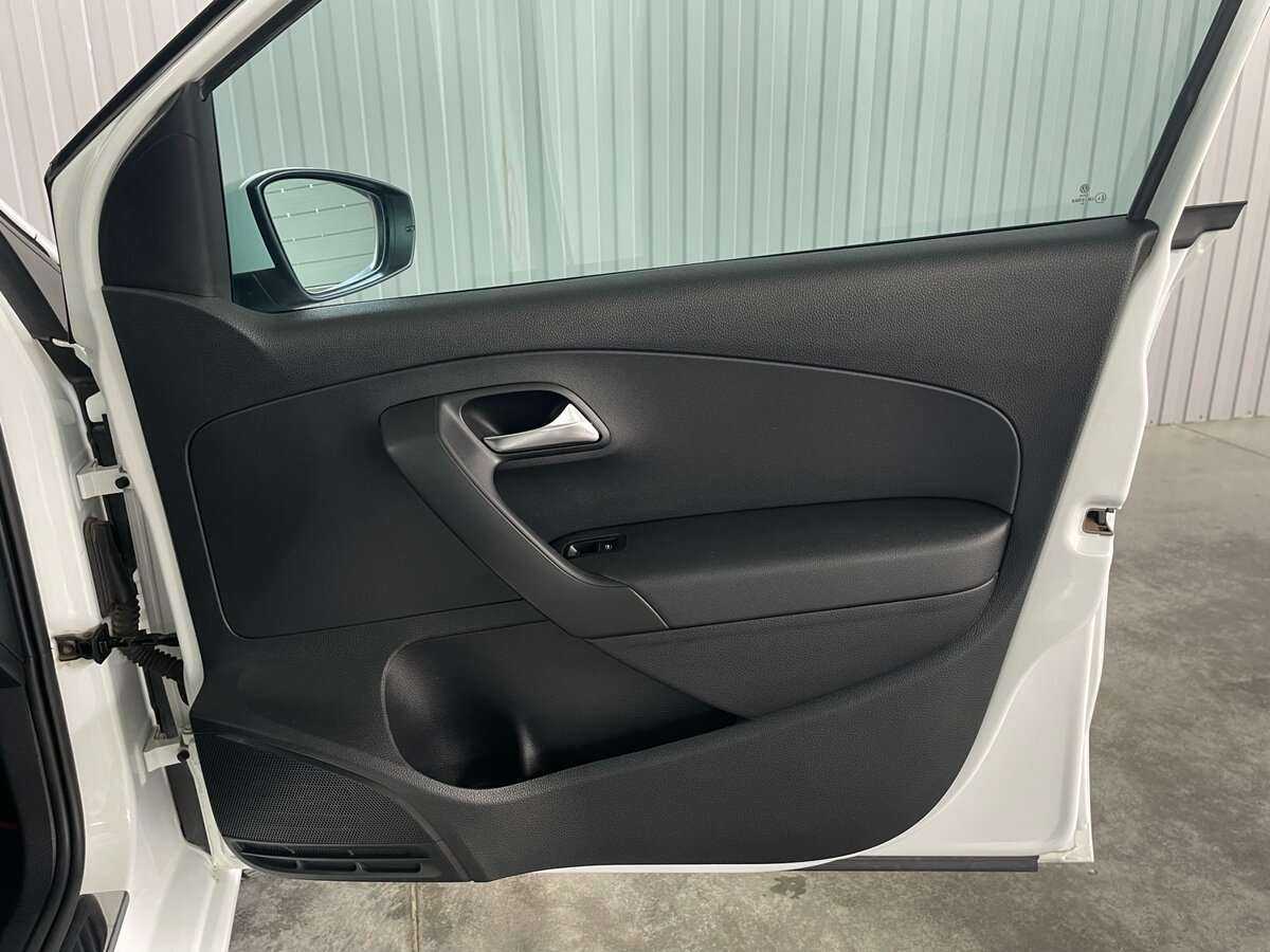 Б/У Фольксваген Поло 2018 года. Фото: #15