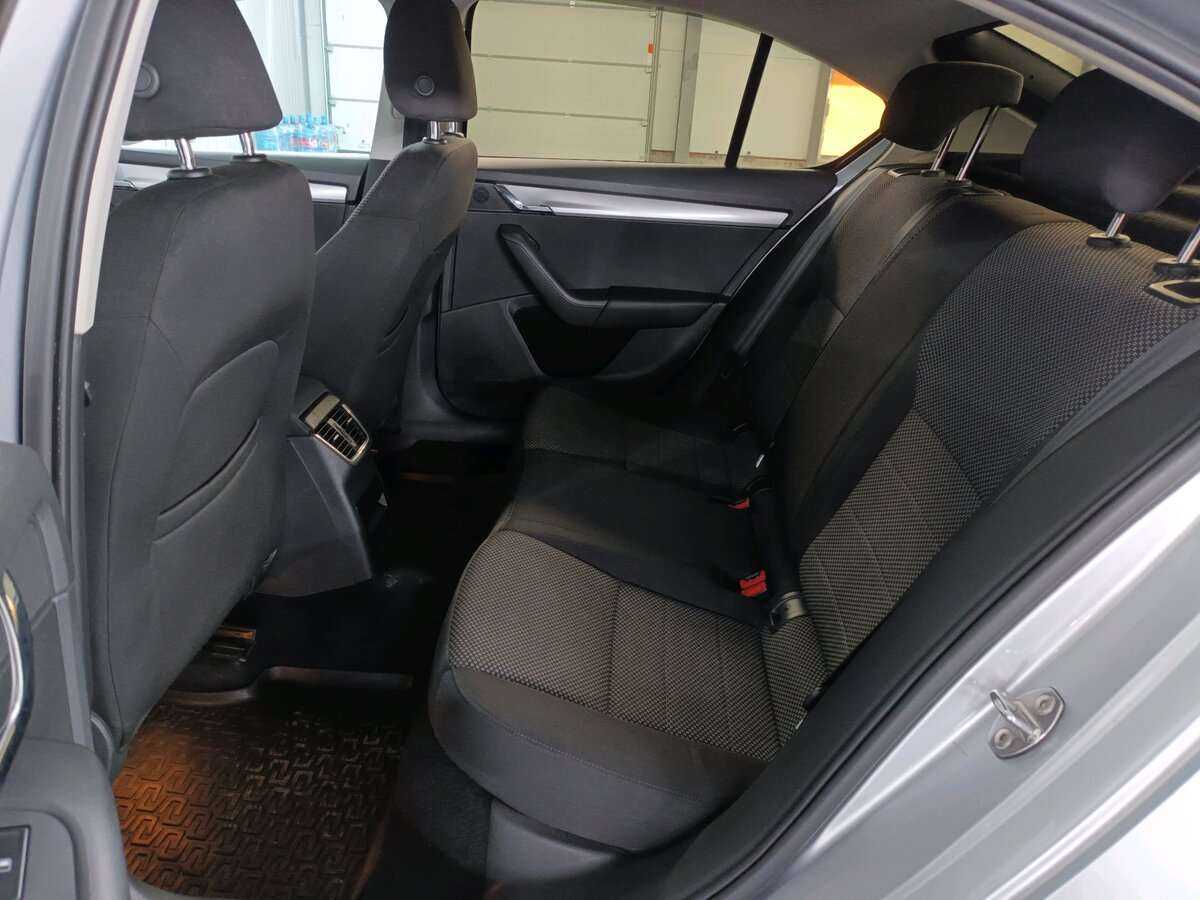 Б/У Шкода Октавия 2014 года. Фото: #12