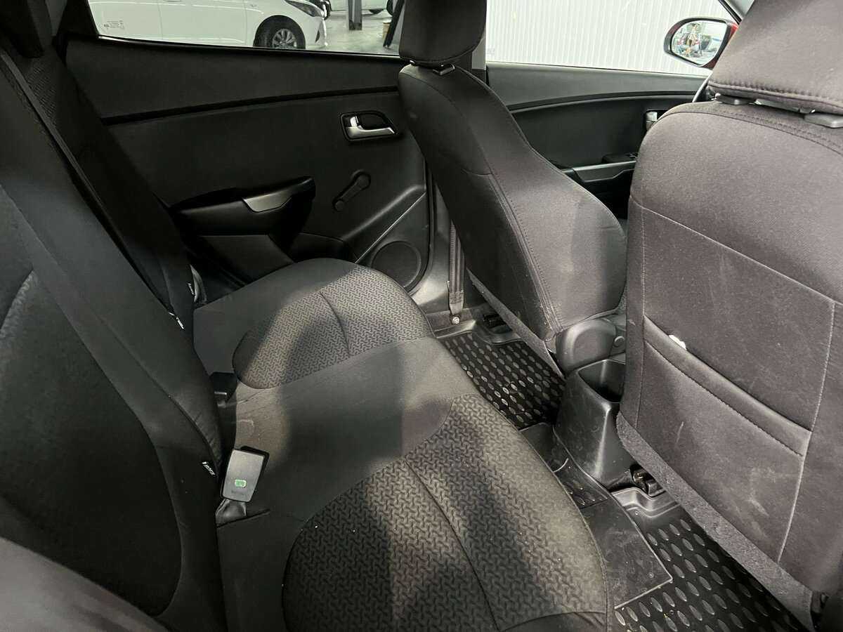 Б/У Киа Рио 2015 года. Фото: #17