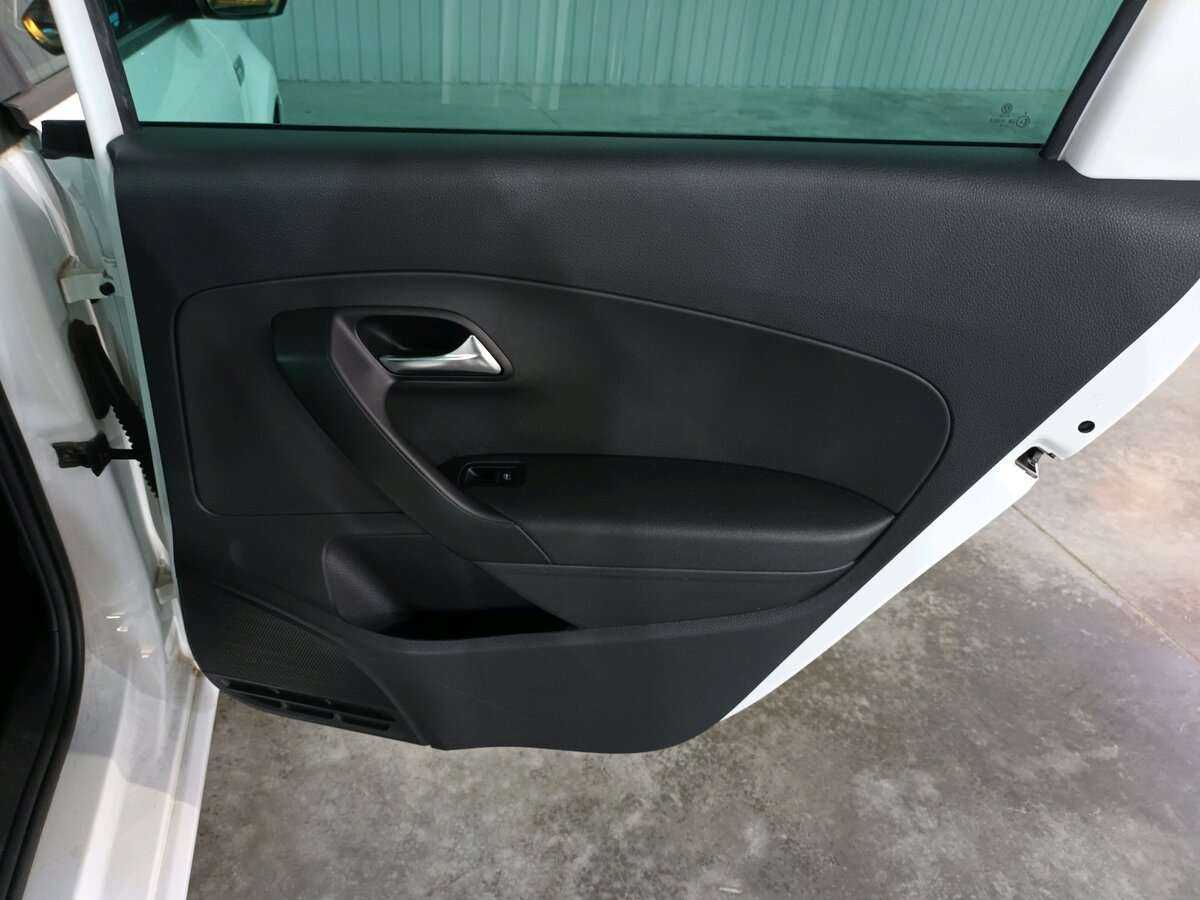 Б/У Фольксваген Поло 2019 года. Фото: #21