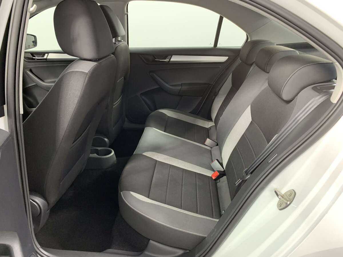 Б/У Шкода Рапид 2019 года. Фото: #9