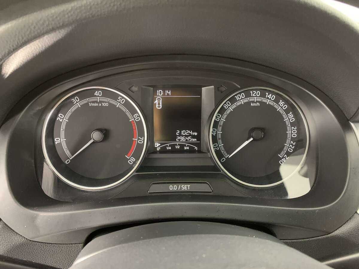 Б/У Шкода Рапид 2019 года. Фото: #10