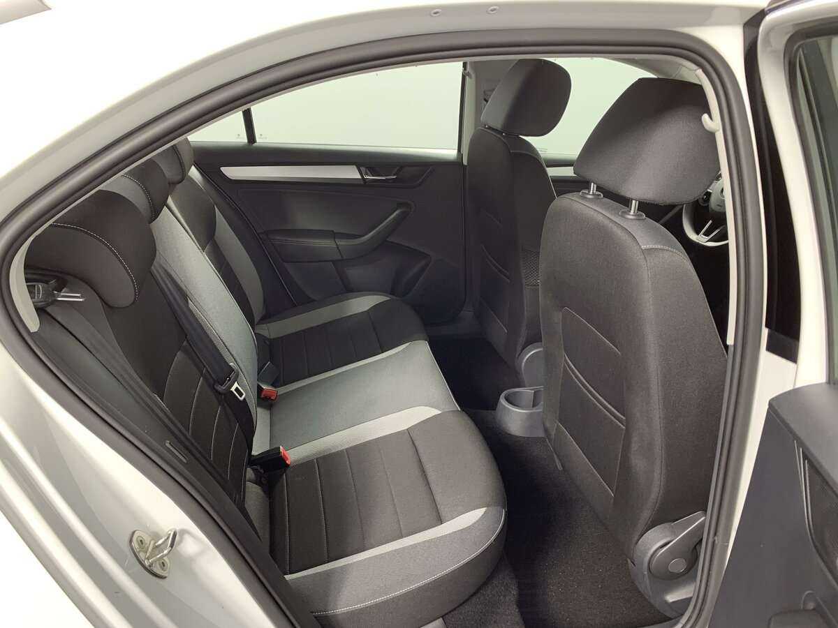 Б/У Шкода Рапид 2019 года. Фото: #17