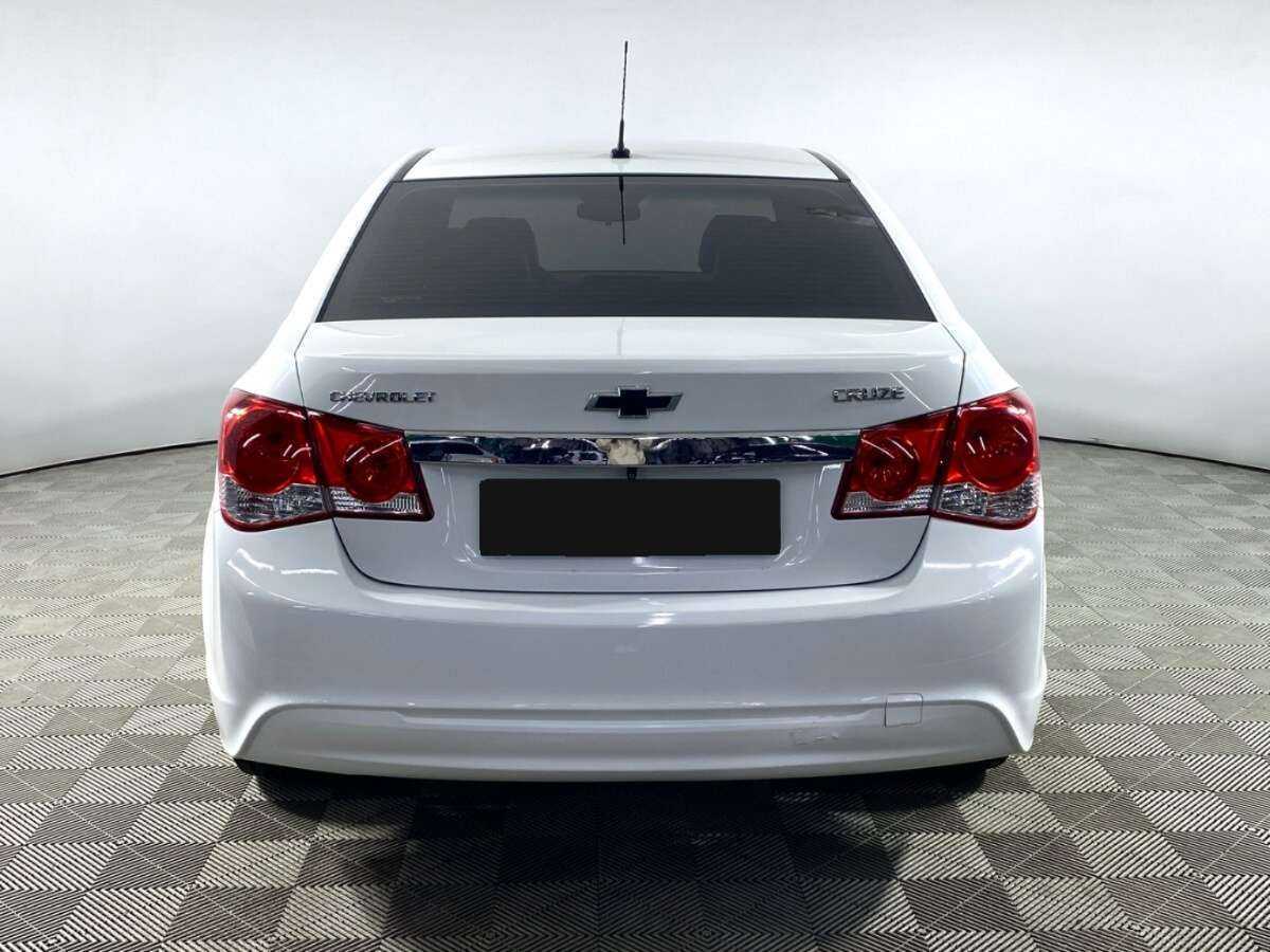 Б/У Шевроле Круз 2013 года. Фото: #4