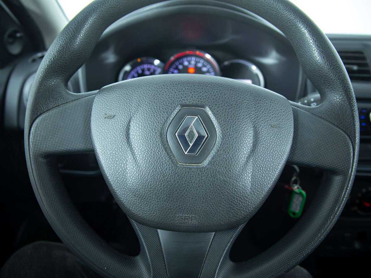 Б/У Рено Сандеро 2017 года. Фото: #8