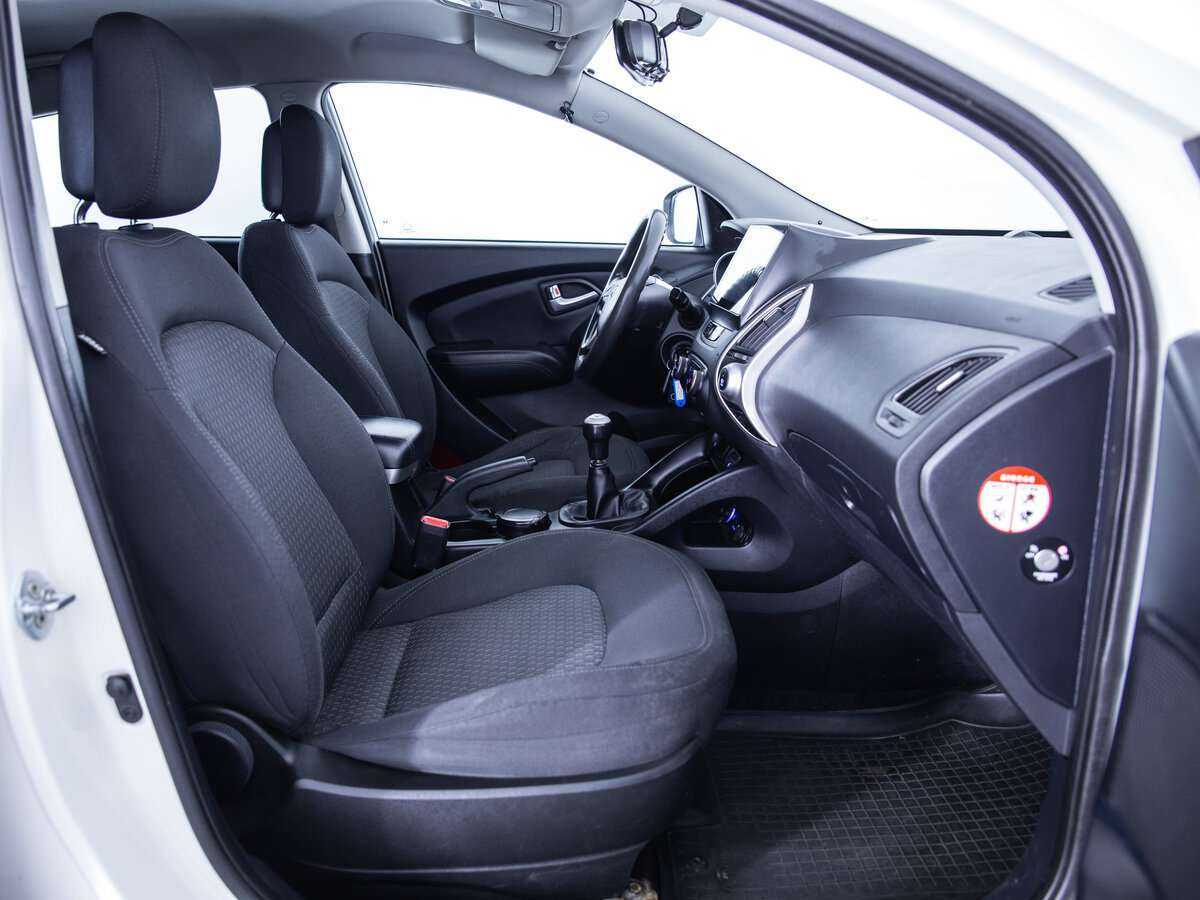 Б/У Хендай ай-икс35 2012 года. Фото: #10