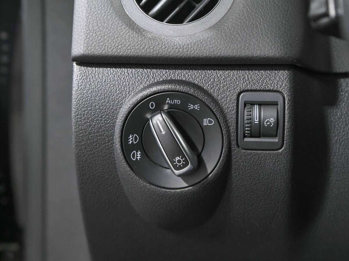 Б/У Фольксваген Тигуан 2013 года. Фото: #12