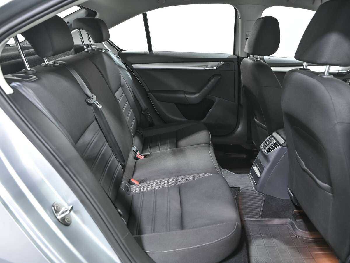 Б/У Шкода Октавия 2017 года. Фото: #13