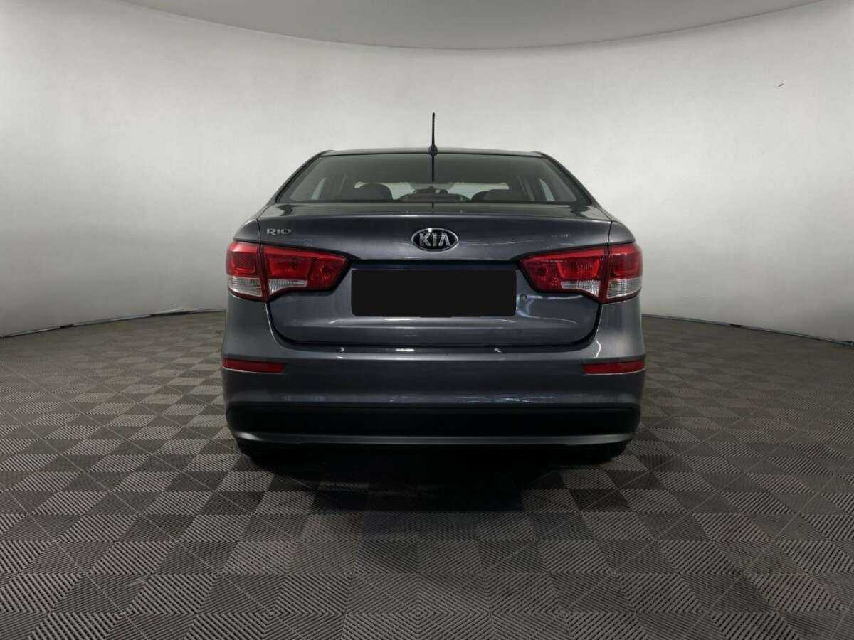 Б/У Киа Рио 2015 года. Фото: #2