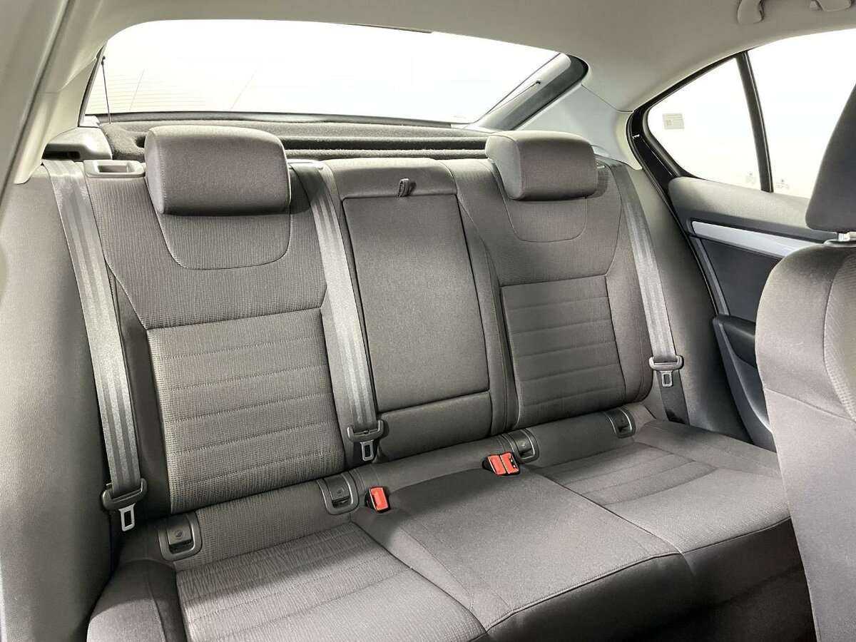 Б/У Шкода Октавия 2014 года. Фото: #14