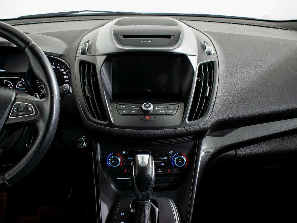 Б/У Форд Куга 2017 года. Фото: #10