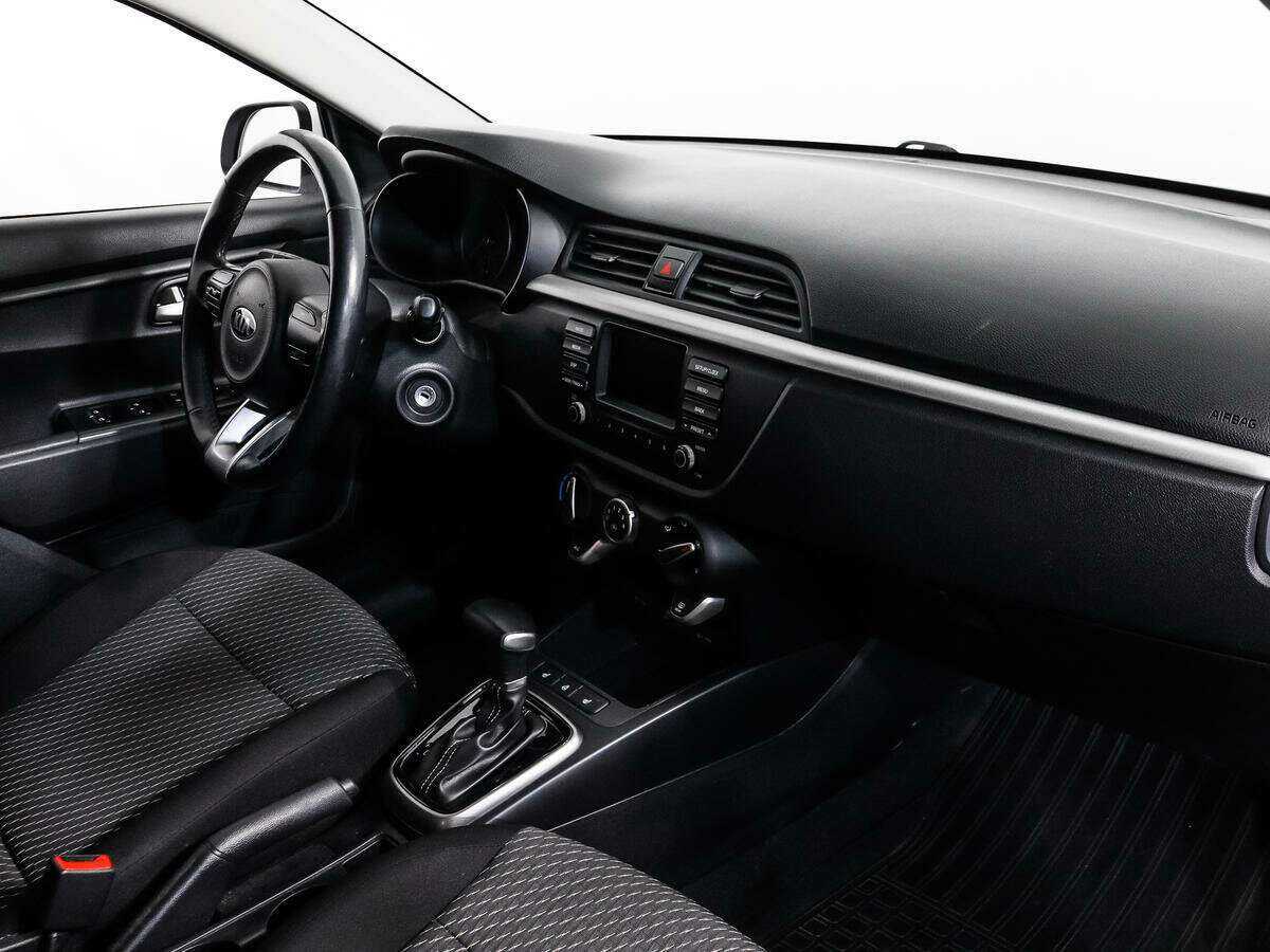 Б/У Киа Рио 2018 года. Фото: #10