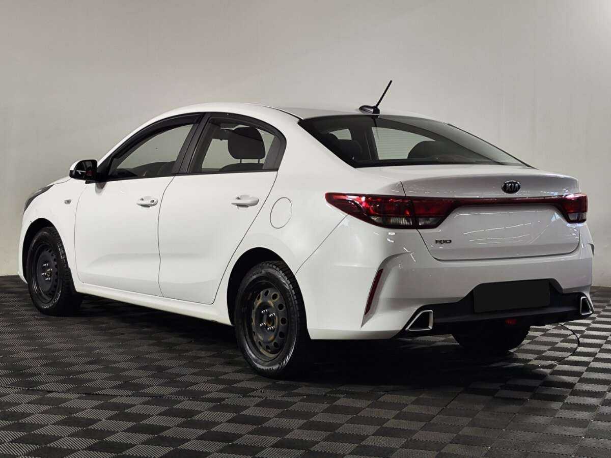 Б/У Киа Рио 2021 года. Фото: #4