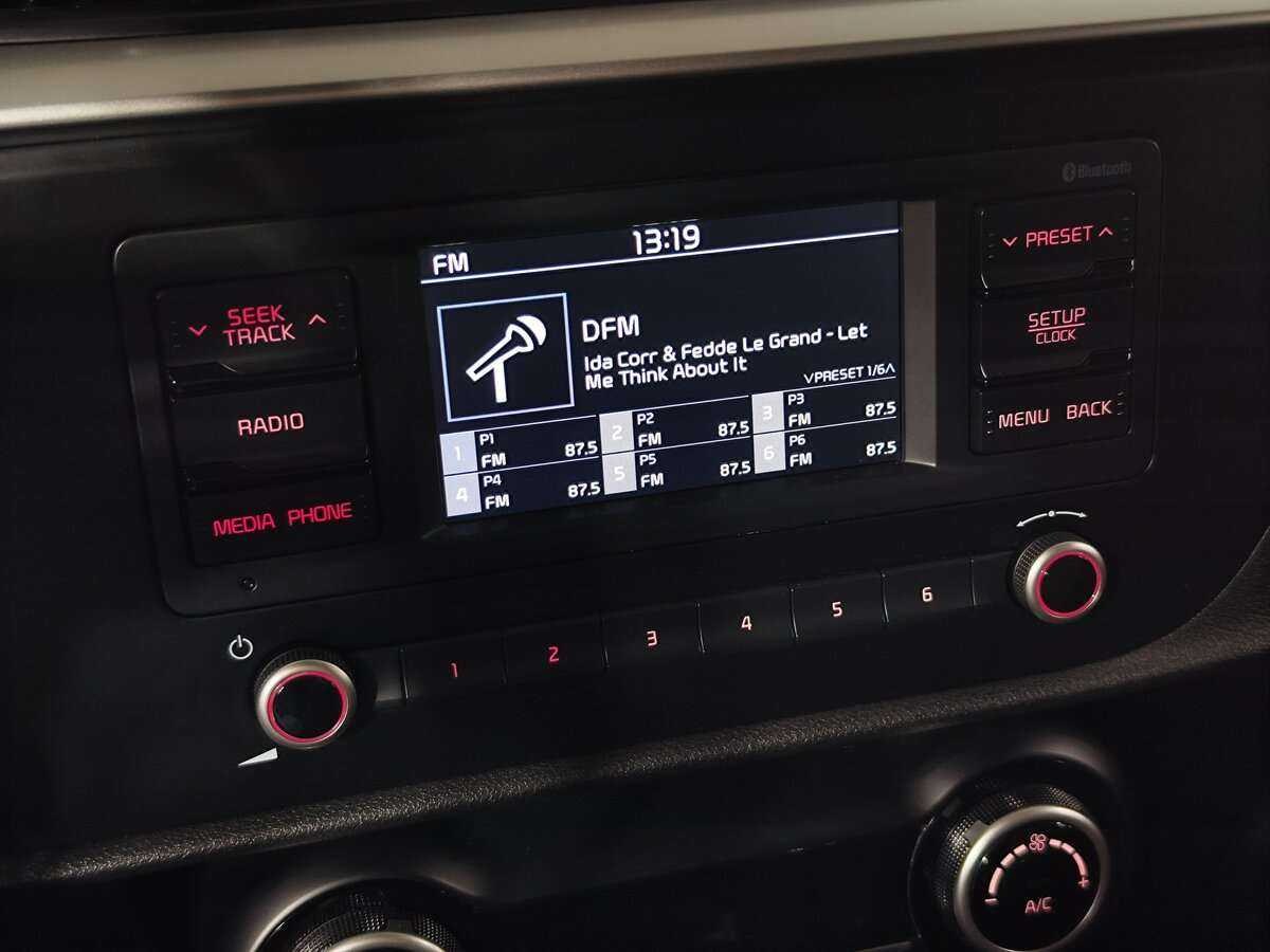 Б/У Киа Рио 2021 года. Фото: #12