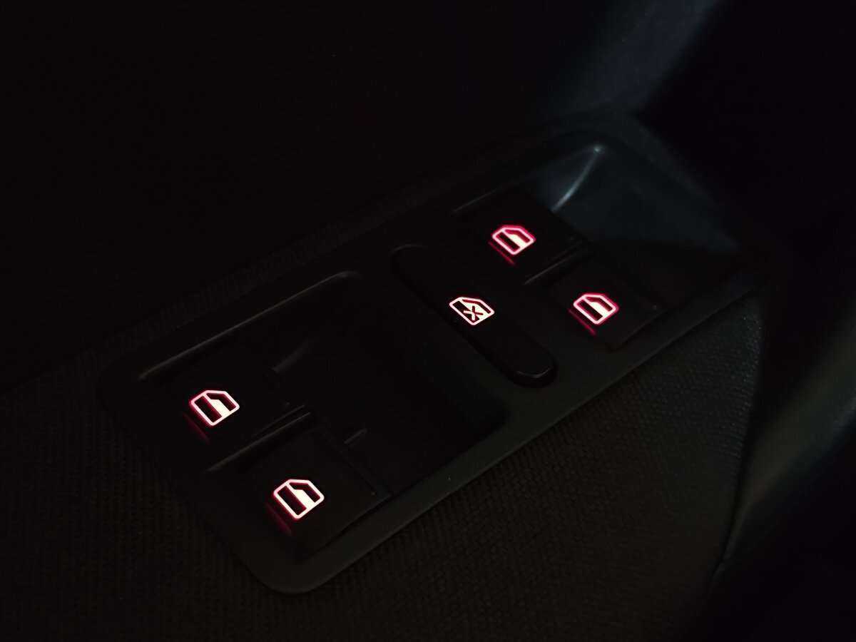 Б/У Фольксваген Поло 2018 года. Фото: #18