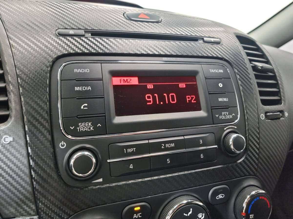 Б/У Киа Церато 2014 года. Фото: #14