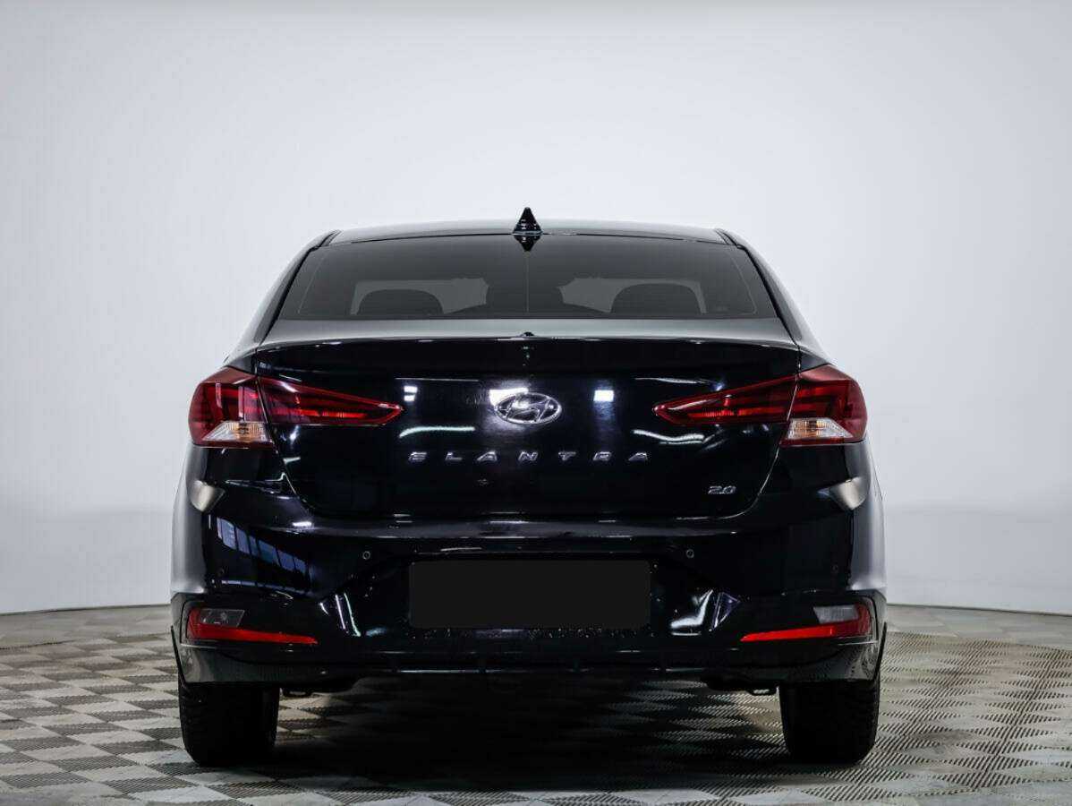 Б/У Хендай Елантра 2019 года. Фото: #4
