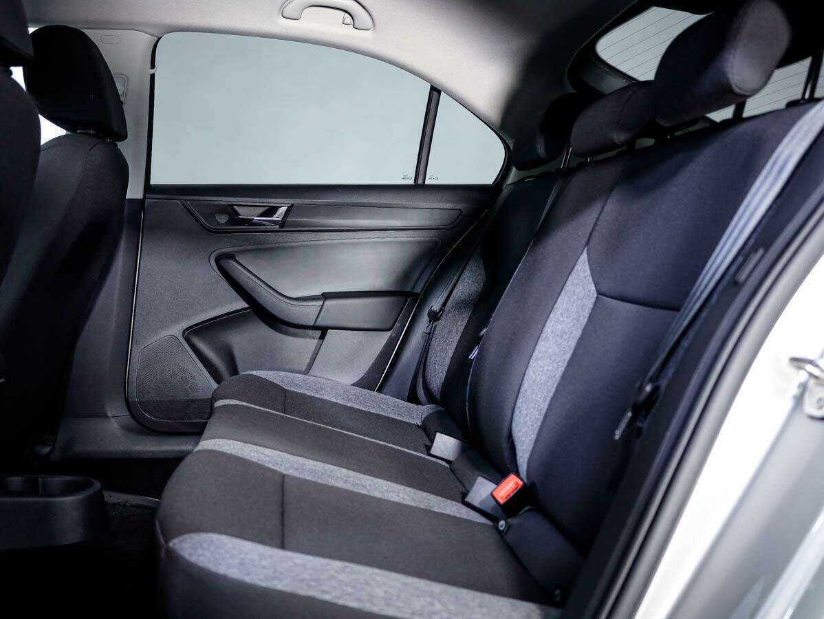 Б/У Шкода Рапид 2021 года. Фото: #11