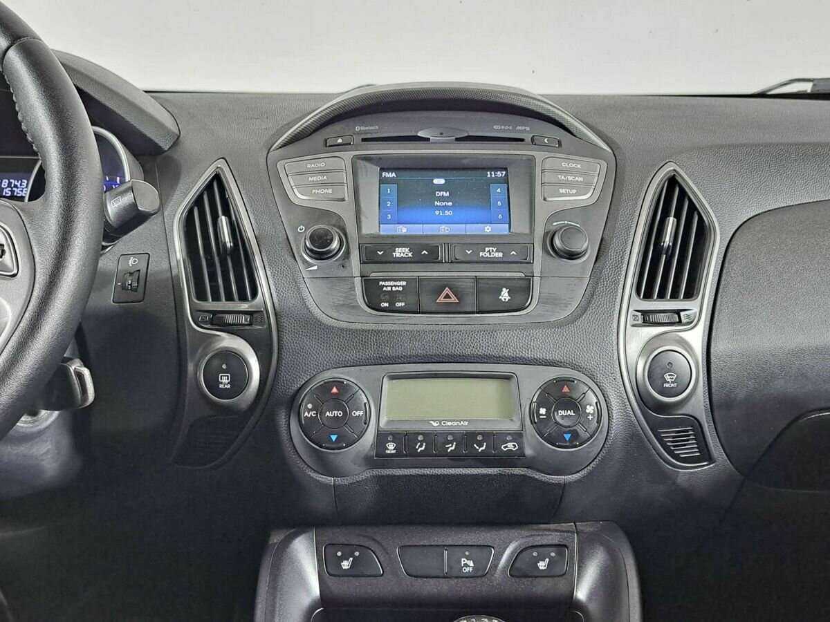 Б/У Хендай ай-икс35 2015 года. Фото: #12