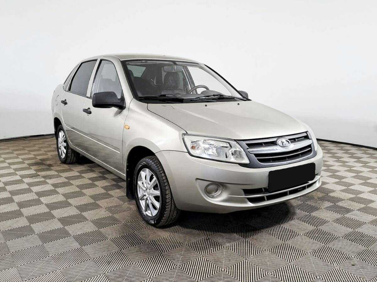 Б/У Лада (ВАЗ) Гранта 2012 года. Фото: #2