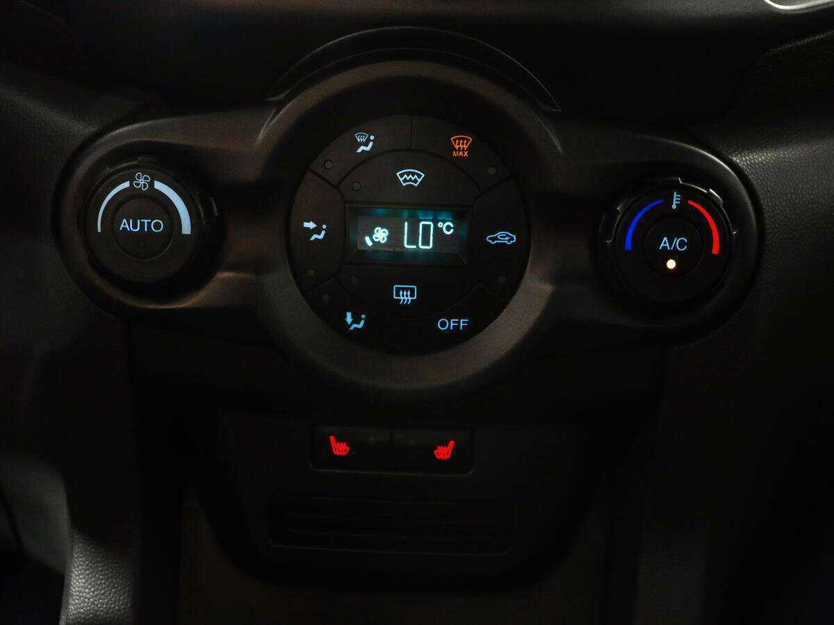 Б/У Форд ЭкоСпорт 2015 года. Фото: #13