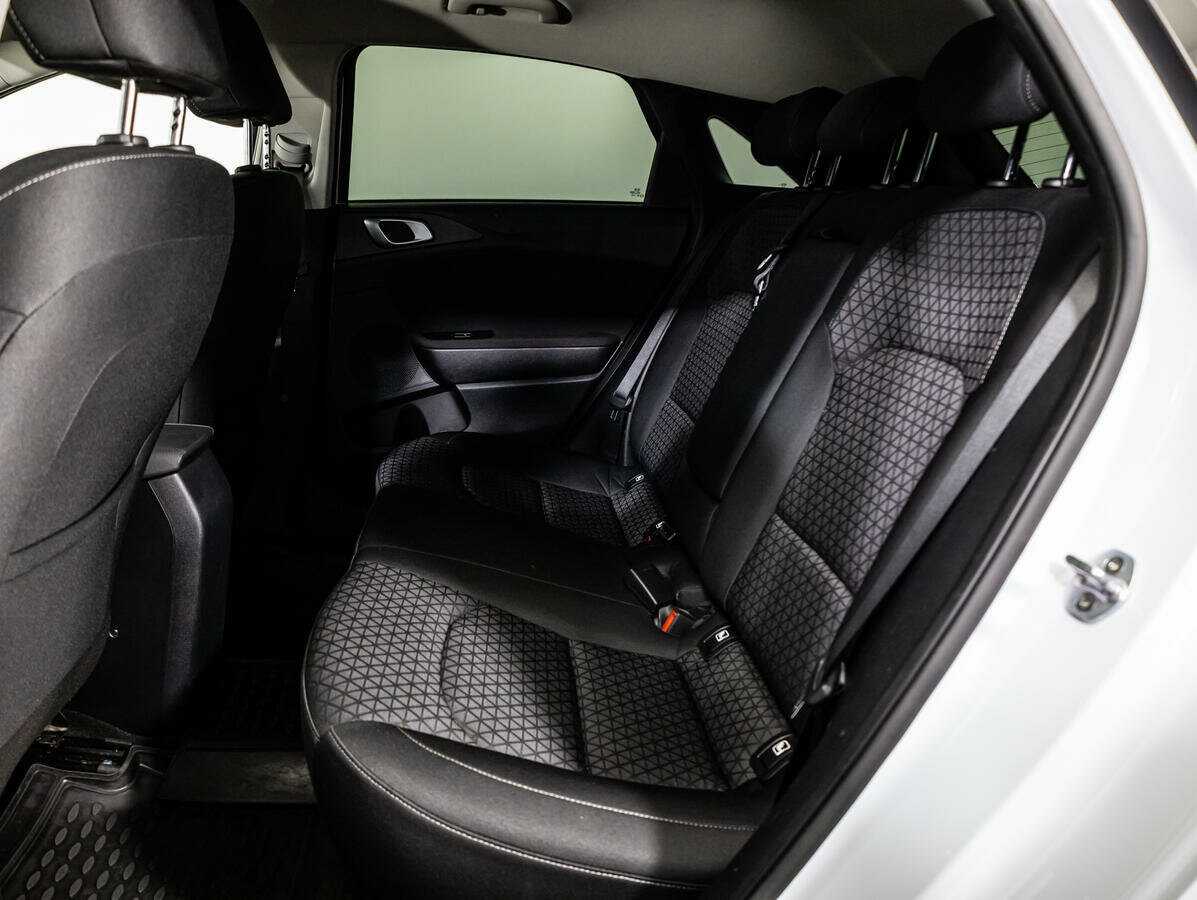 Б/У Киа Сид 2019 года. Фото: #9