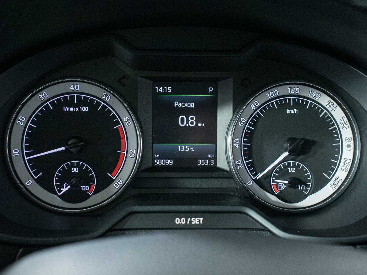 Б/У Шкода Октавия 2017 года. Фото: #10