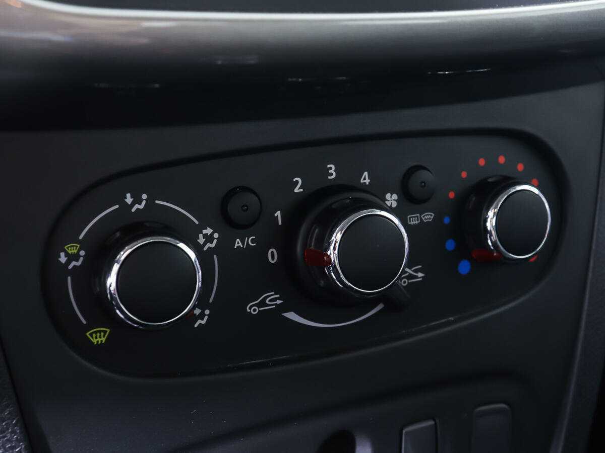 Б/У Рено Логан 2019 года. Фото: #14