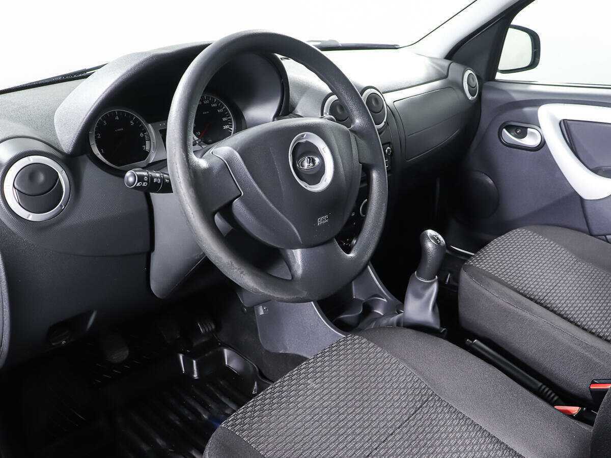 Б/У Лада (ВАЗ) Ларгус 2015 года. Фото: #14