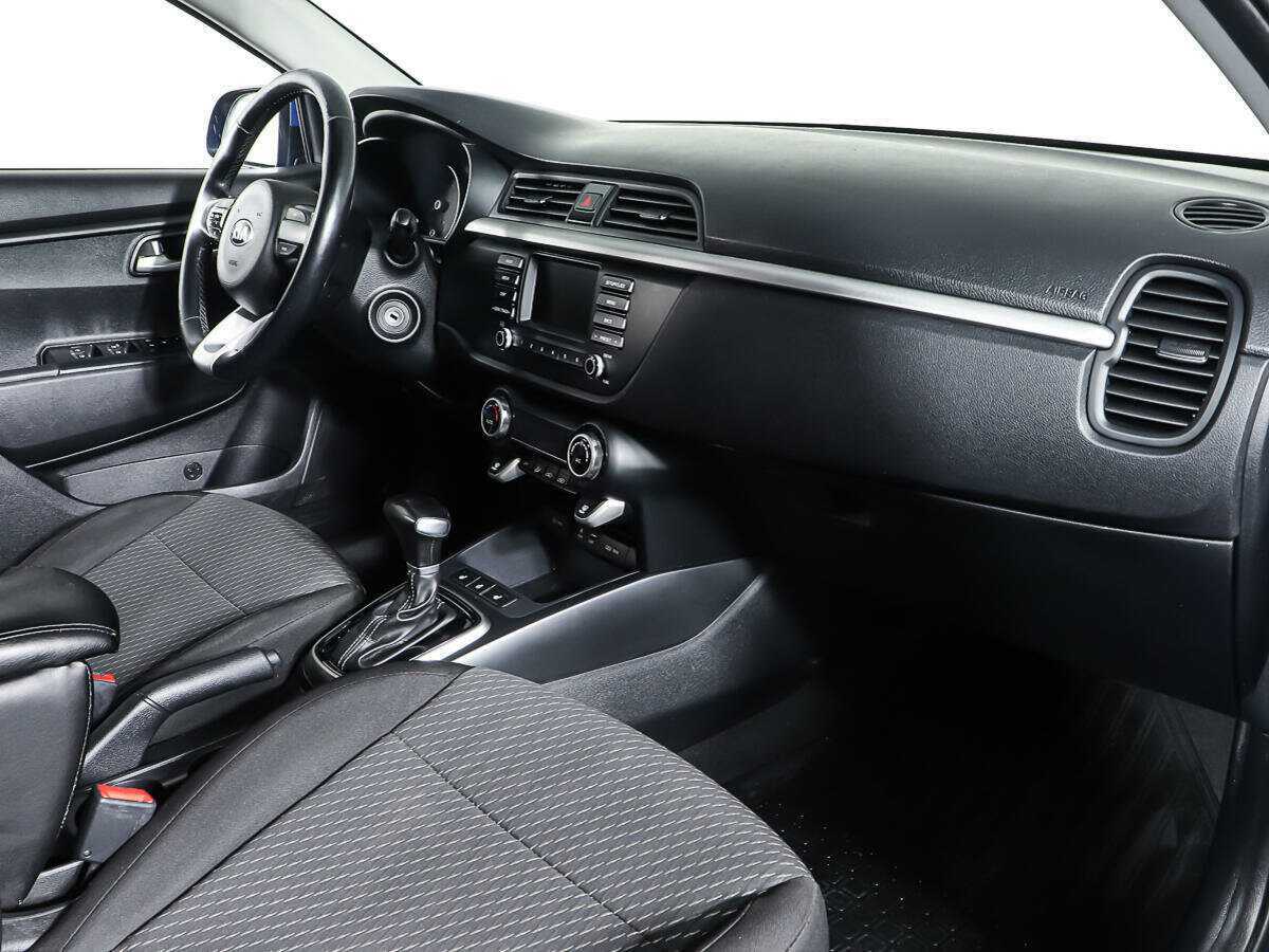 Б/У Киа Рио 2018 года. Фото: #10