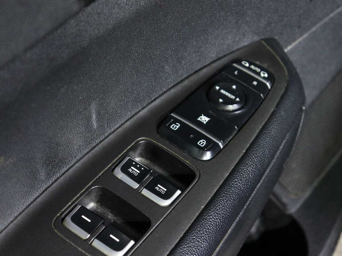 Б/У Киа Оптима 2016 года. Фото: #12