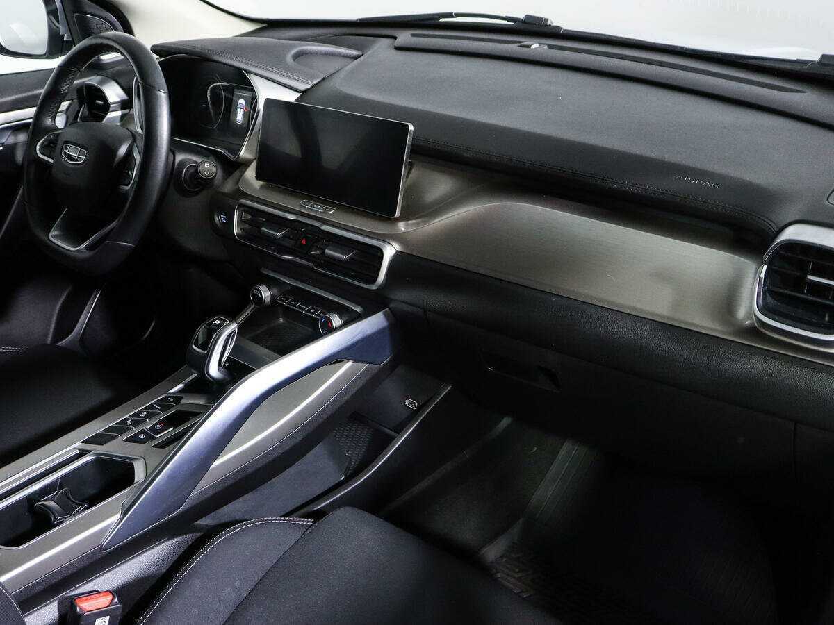 Б/У Джили Кулрэй 2021 года. Фото: #8