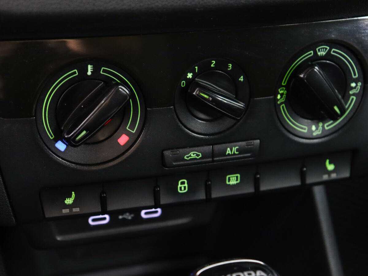 Б/У Шкода Рапид 2021 года. Фото: #17