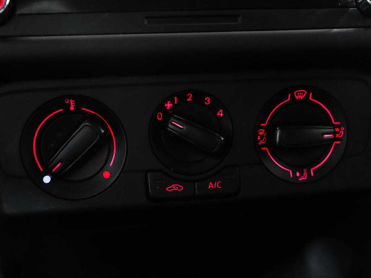 Б/У Фольксваген Поло 2016 года. Фото: #13