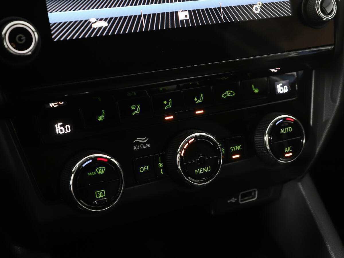 Б/У Шкода Октавия 2018 года. Фото: #18