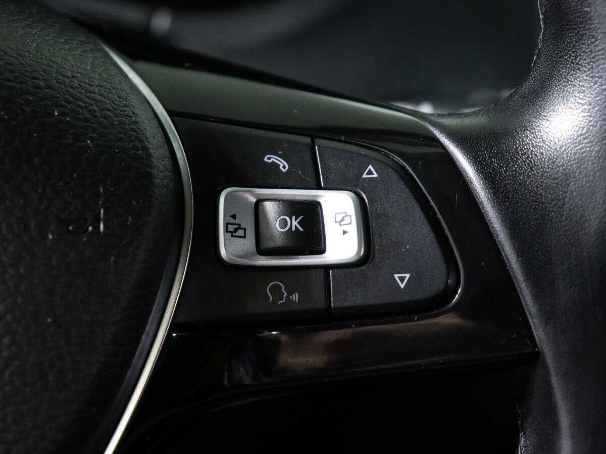 Б/У Фольксваген Поло 2017 года. Фото: #18