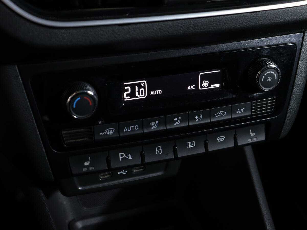 Б/У Фольксваген Поло 2020 года. Фото: #19