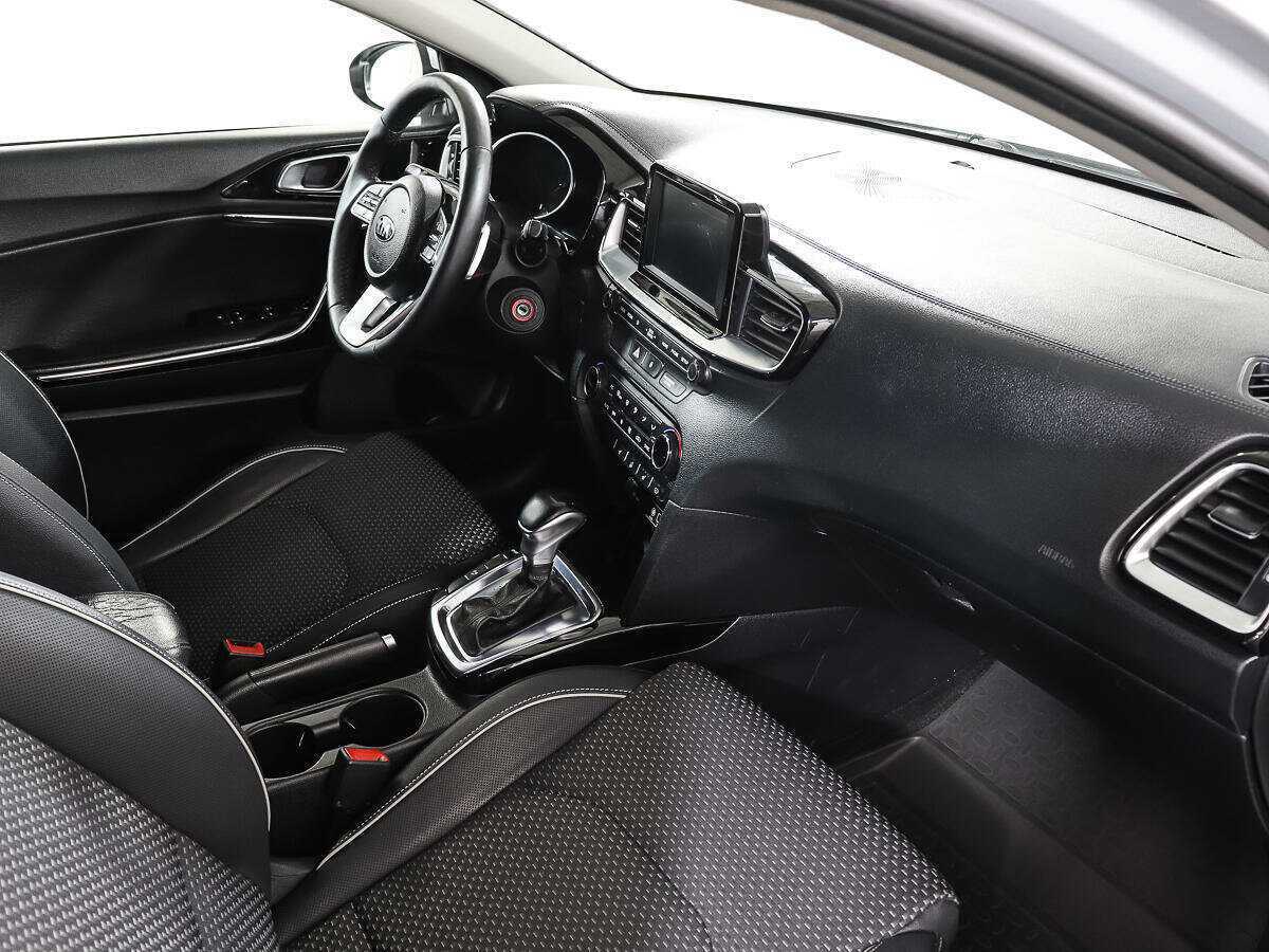 Б/У Киа Сид 2018 года. Фото: #8