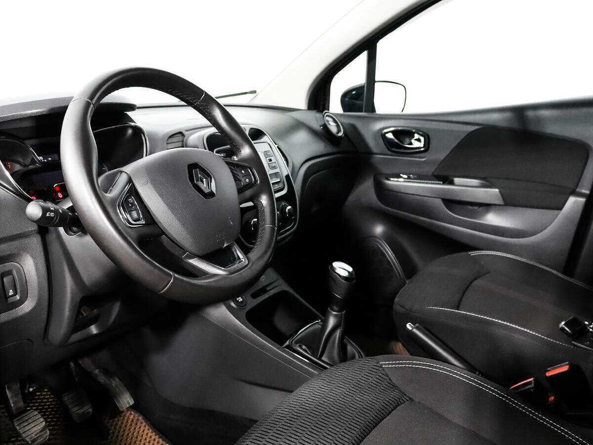 Б/У Рено Каптюр 2018 года. Фото: #8