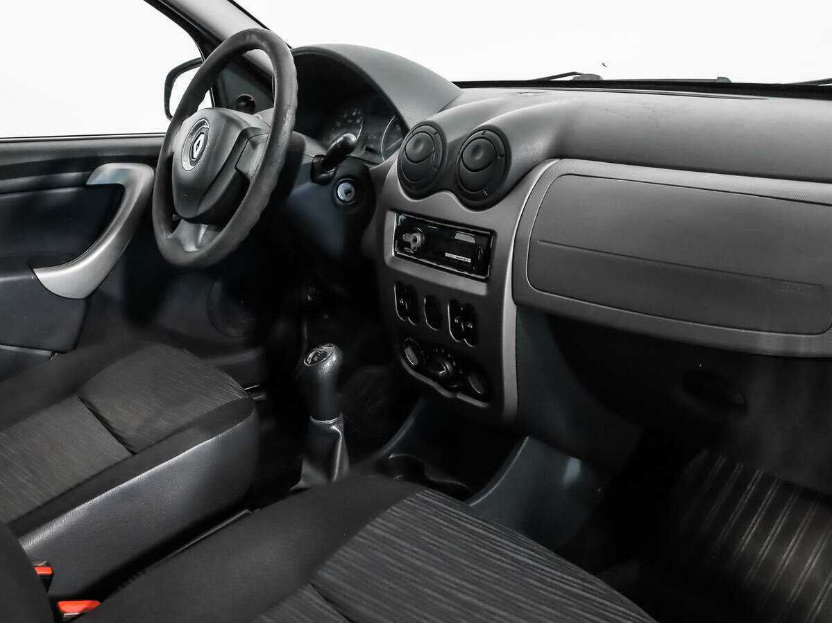 Б/У Рено Сандеро 2013 года. Фото: #10