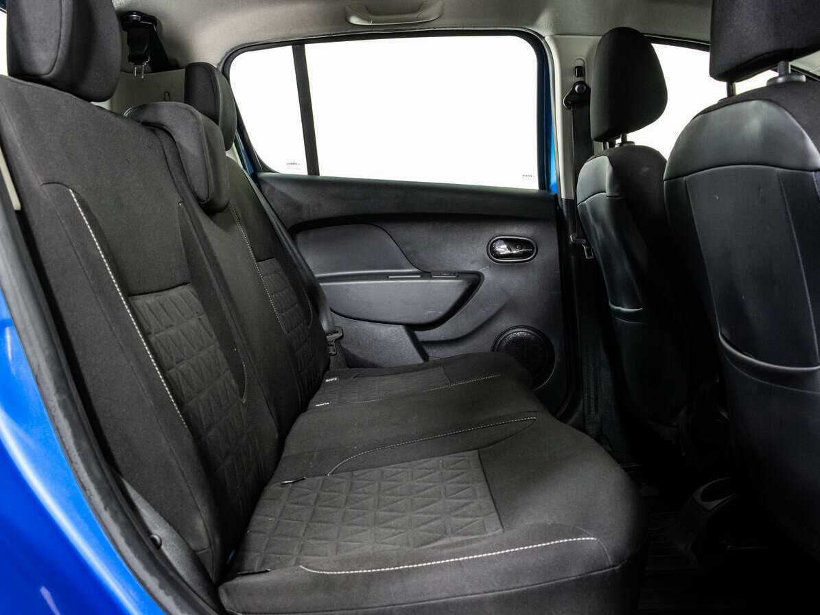 Б/У Рено Сандеро 2017 года. Фото: #13