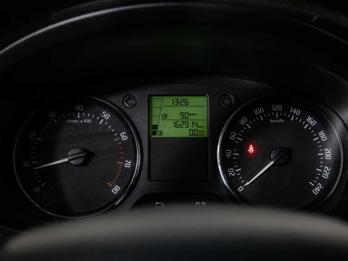 Б/У Шкода Фабия 2013 года. Фото: #11