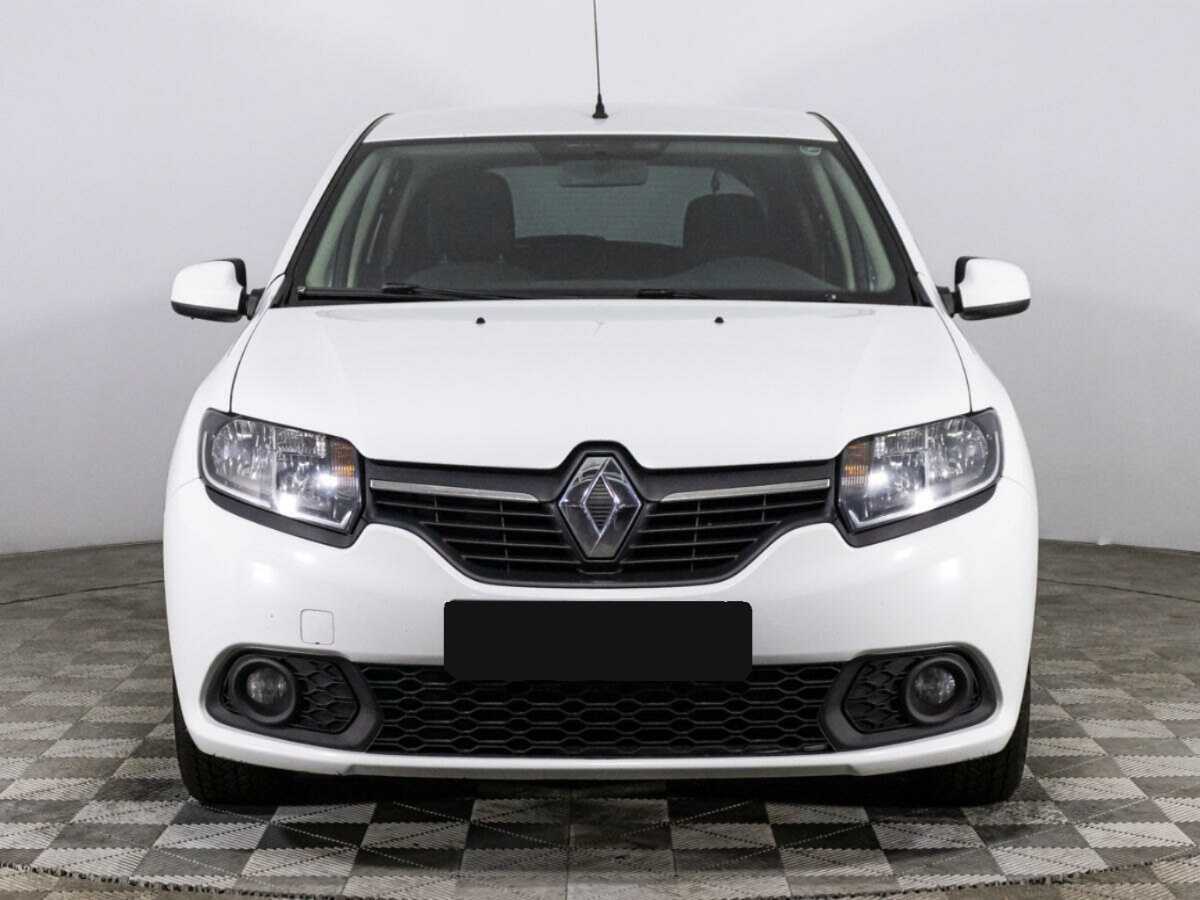 Б/У Рено Сандеро 2018 года. Фото: #1