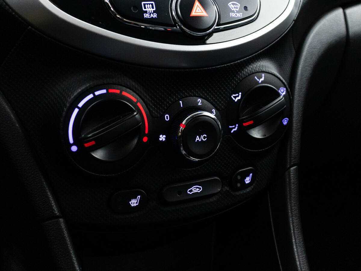 Б/У Хендай Солярис 2012 года. Фото: #12