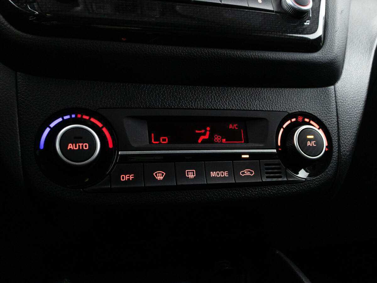 Б/У Киа Рио 2017 года. Фото: #16