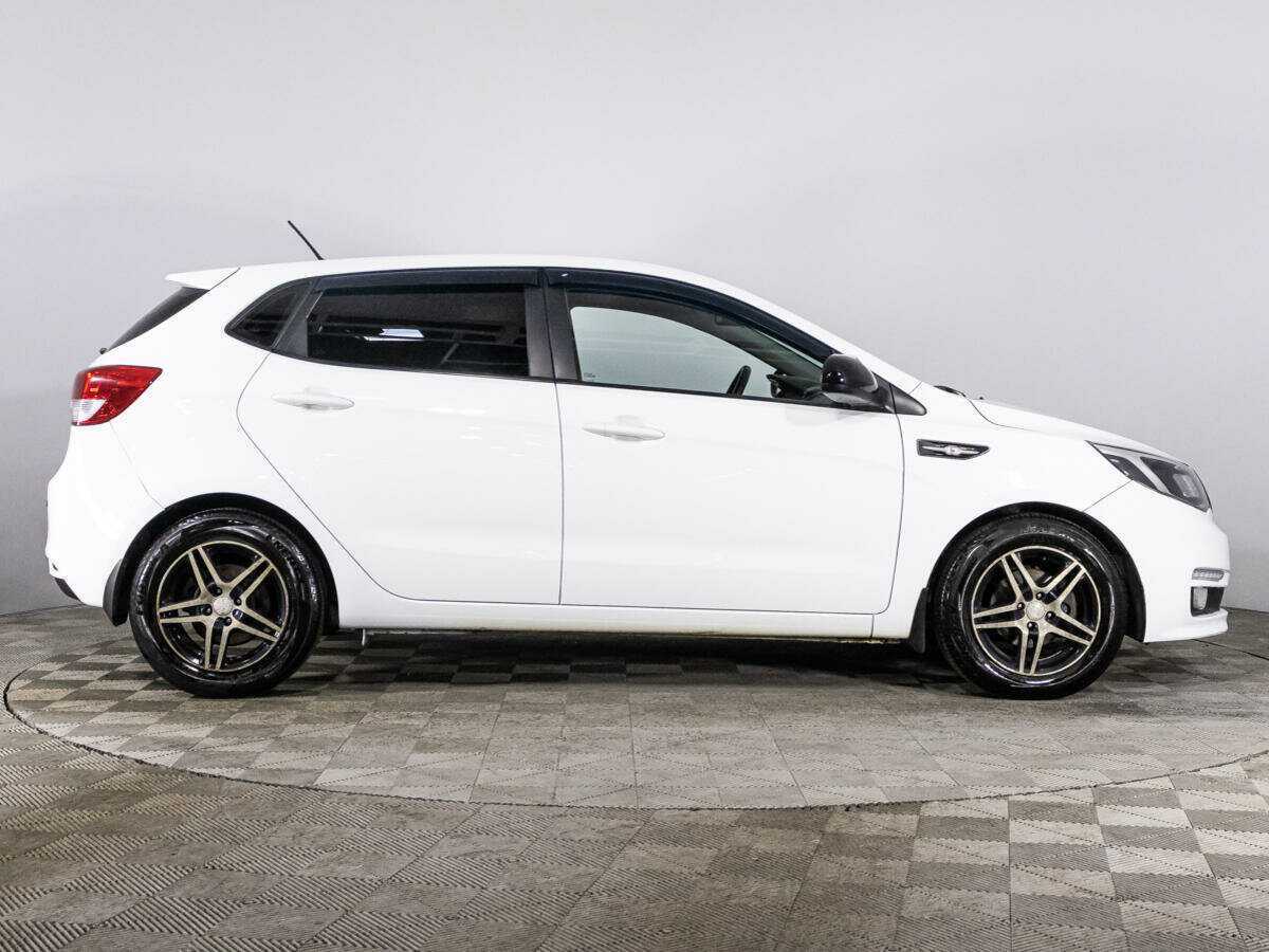 Б/У Киа Рио 2016 года. Фото: #3