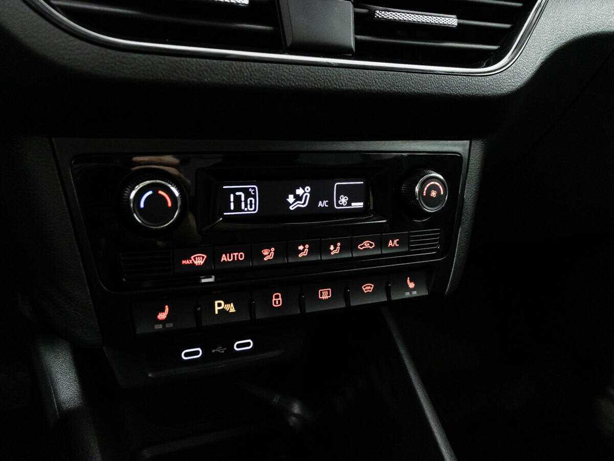 Б/У Фольксваген Поло 2021 года. Фото: #16