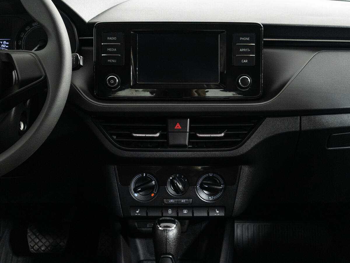 Б/У Шкода Рапид 2021 года. Фото: #12