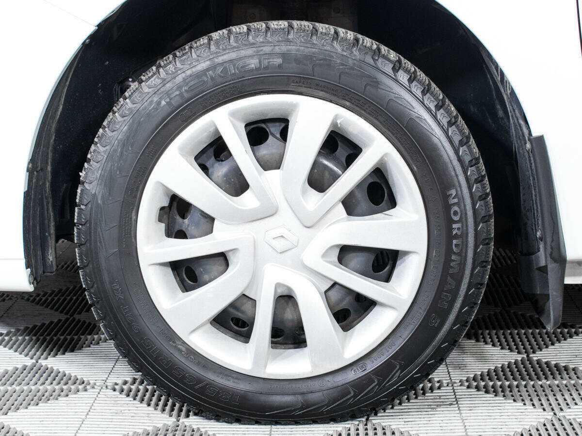 Б/У Рено Логан 2019 года. Фото: #15